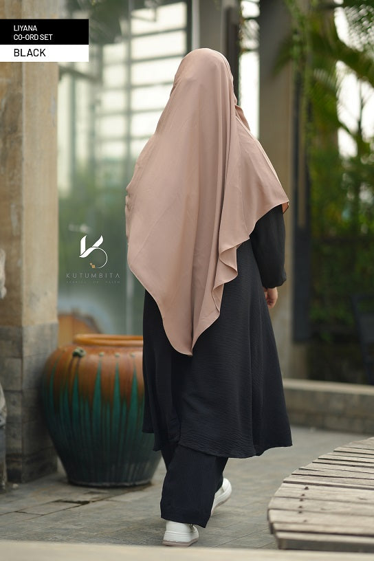 Black (4)