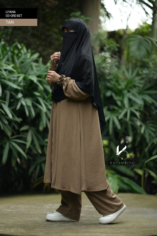 Tan (2)