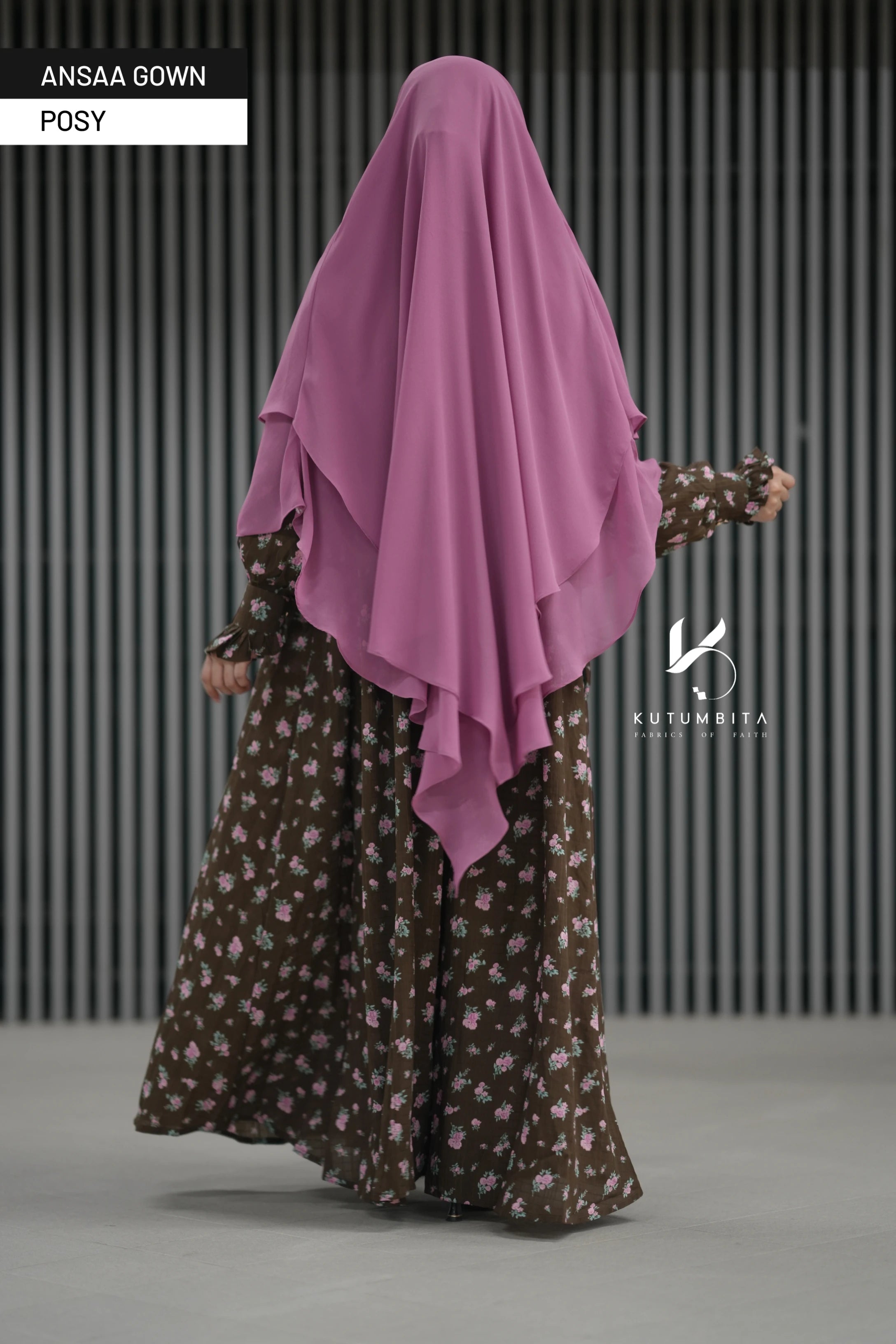 Ansaa Gown-Posy